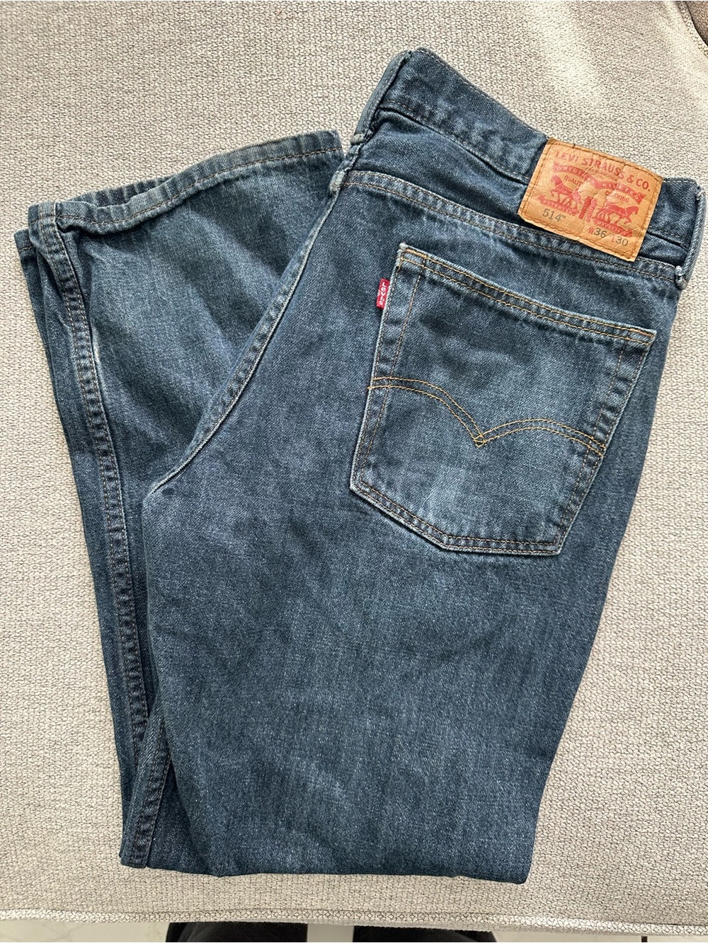 Levi's Men's Medium Blue Relaxed Straight Jeans